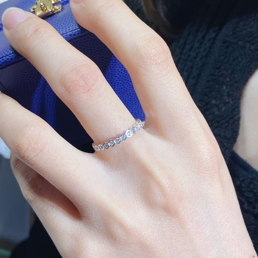 [Together Jewelry]BEE LOVE DIAMOND PAVED SMALL RING