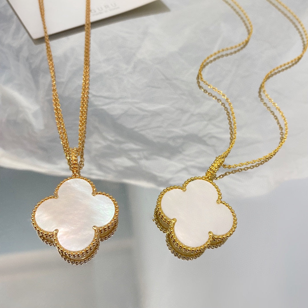 [Together]CLOVER 25MM MOP LARGE PENDANT NECKLACE