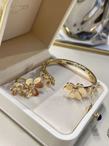 [Together]Van Cleef & Arpels 7 Flowers Bracelet