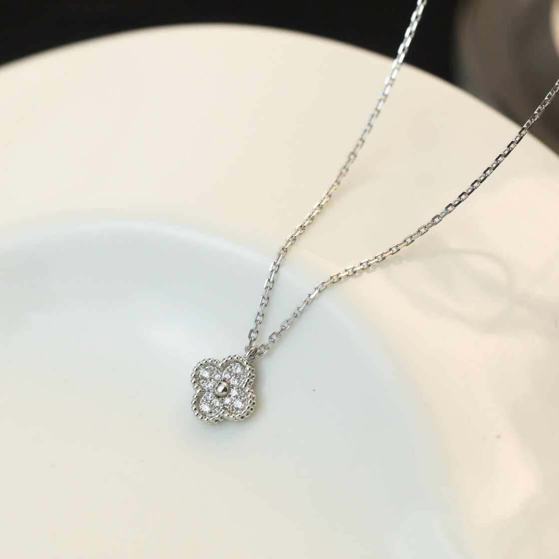 [Together]CLOVER MINI 9.5MM PENDANT DIAMOND NECKLACE