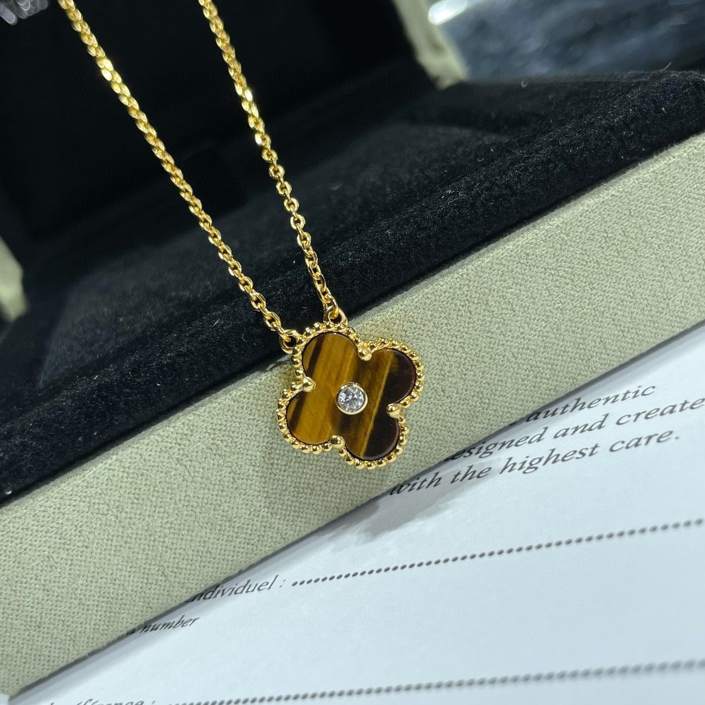 [Together]CLOVER 15MM DIAMOND AND YELLOW TIGER'S EYE AGATE necklace