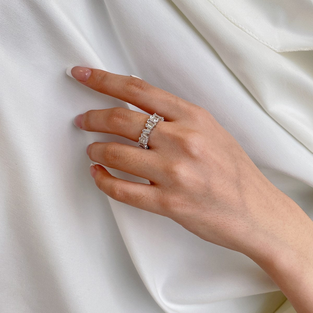 [Zusammen]Zarter Tennisring mit mehreren Formen