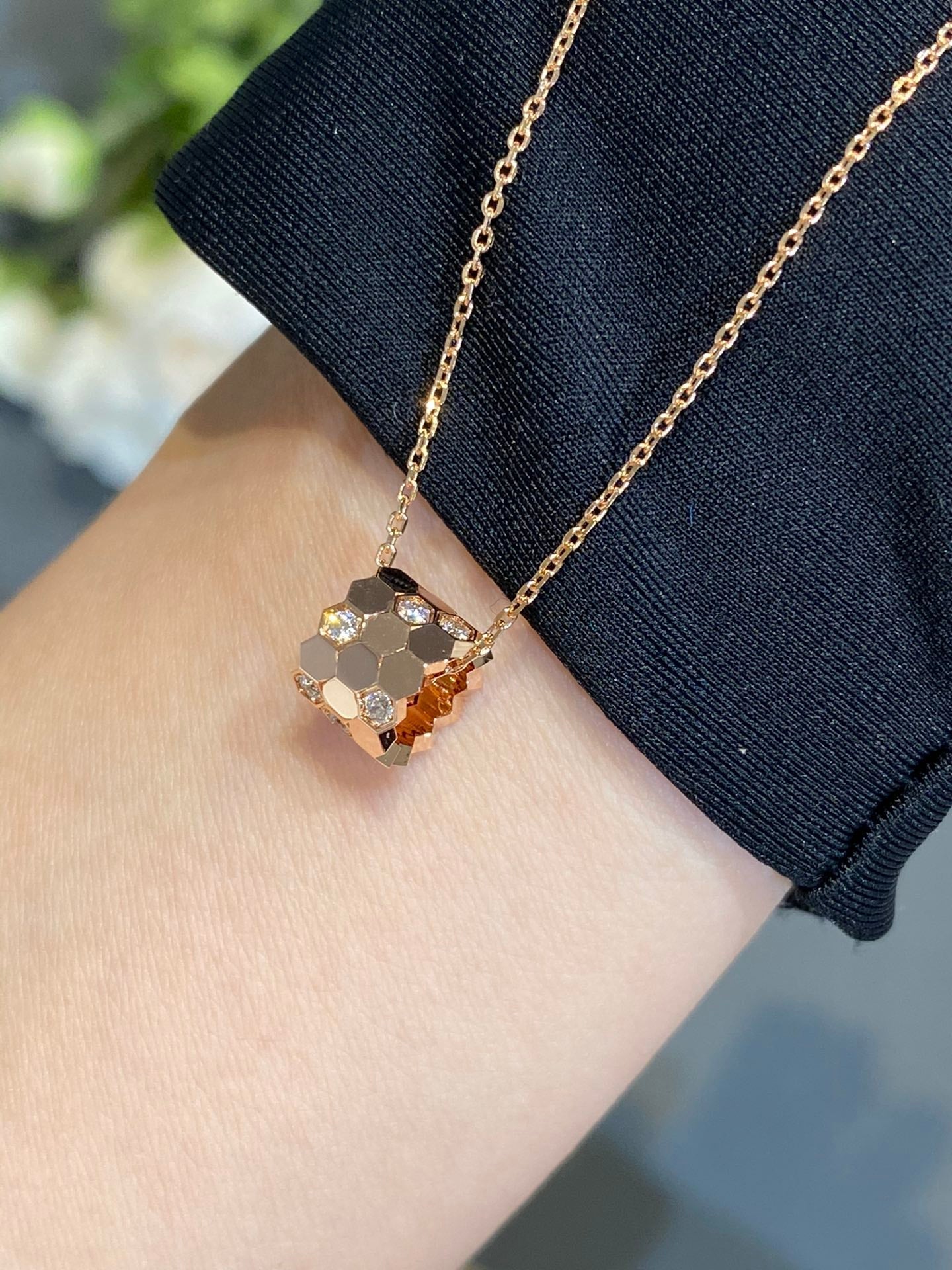[Together Jewelry]BEE LOVE DIAMOND NECKLACE