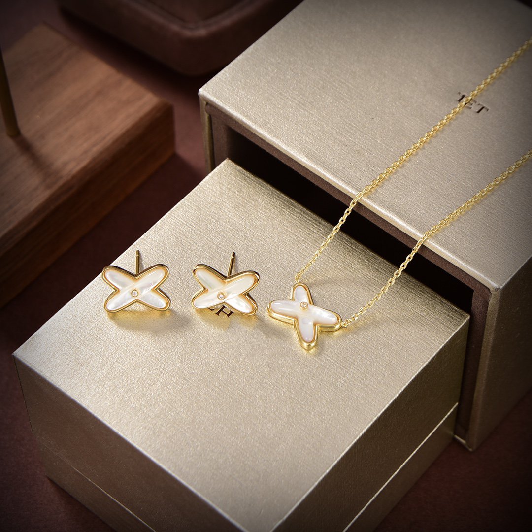 [Together Jewelry]JEUX DE WHITE MOP GOLD DIAMOND EARRINGS