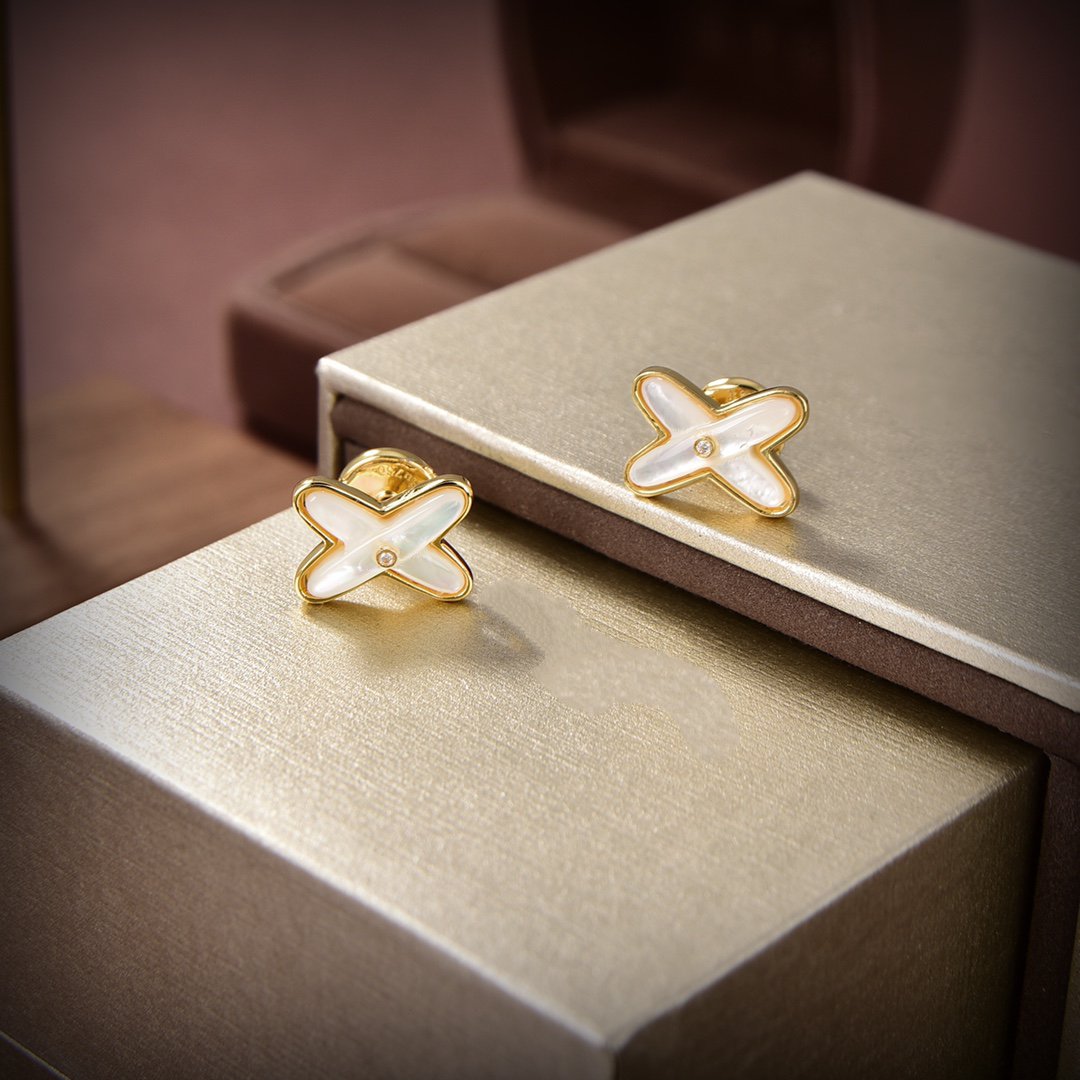 [Together Jewelry]JEUX DE WHITE MOP GOLD DIAMOND EARRINGS