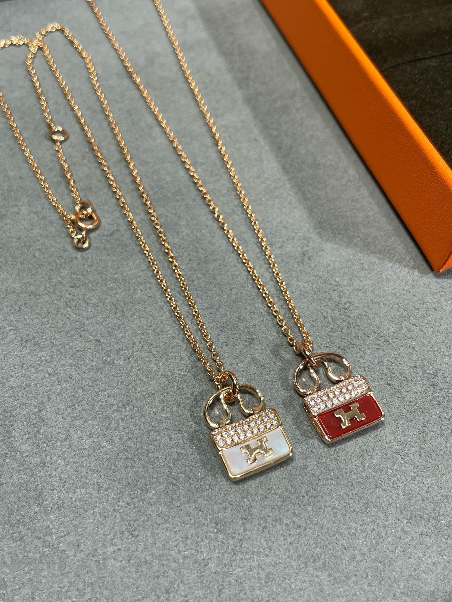 [Together Jewelry]H CIRCE MOISSANITE PENDANT NECKLACE GOLD