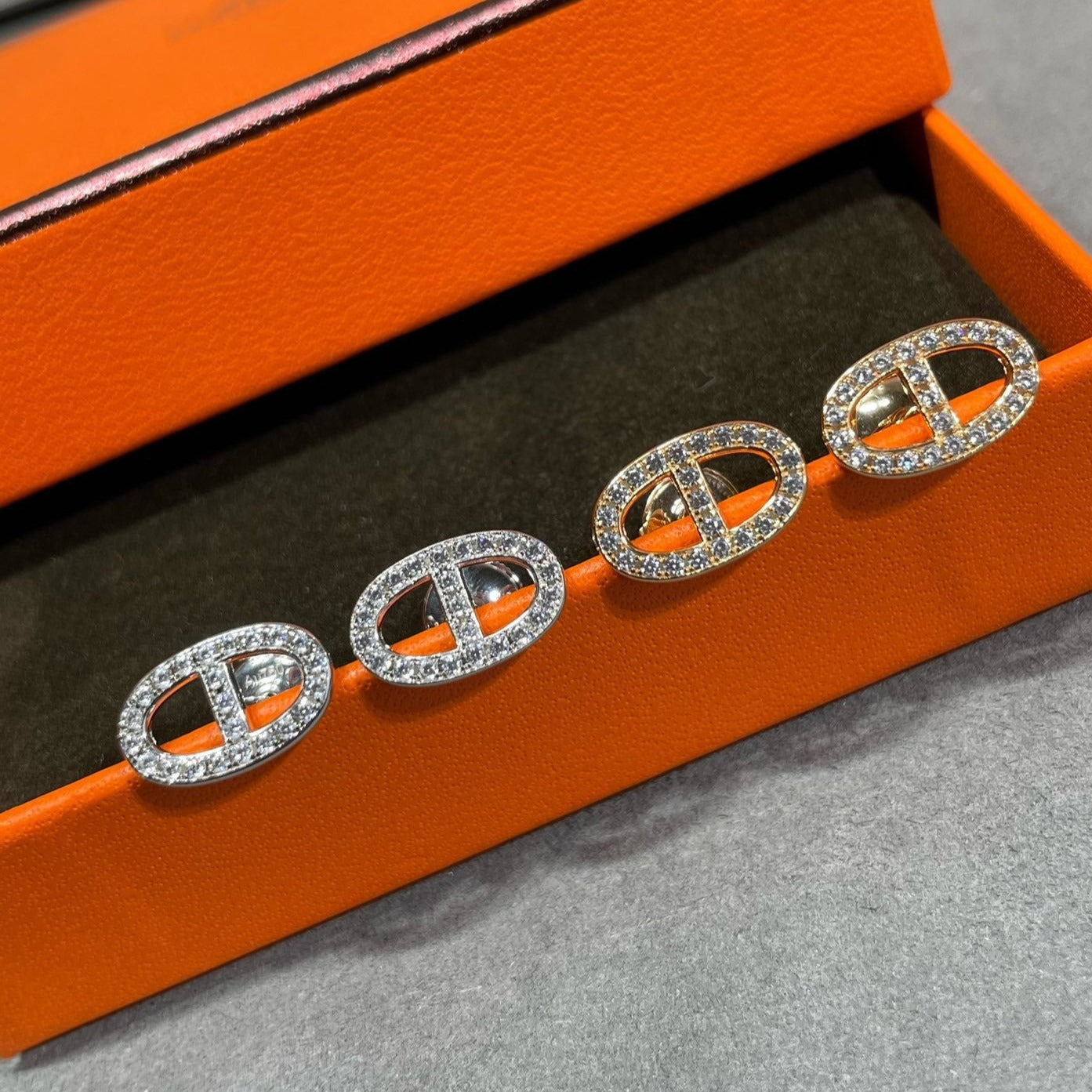 [Together Jewelry]HM FULL DIAMOND PIG NOSE STUD EARRINGS