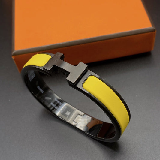 [Together Jewelry]CLIC HM SO BLACK YELLOW BRACELET