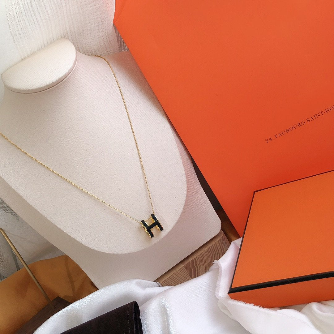 [Together Jewelry]HM CLIC BLACK ENAMEL GOLD NECKLACE