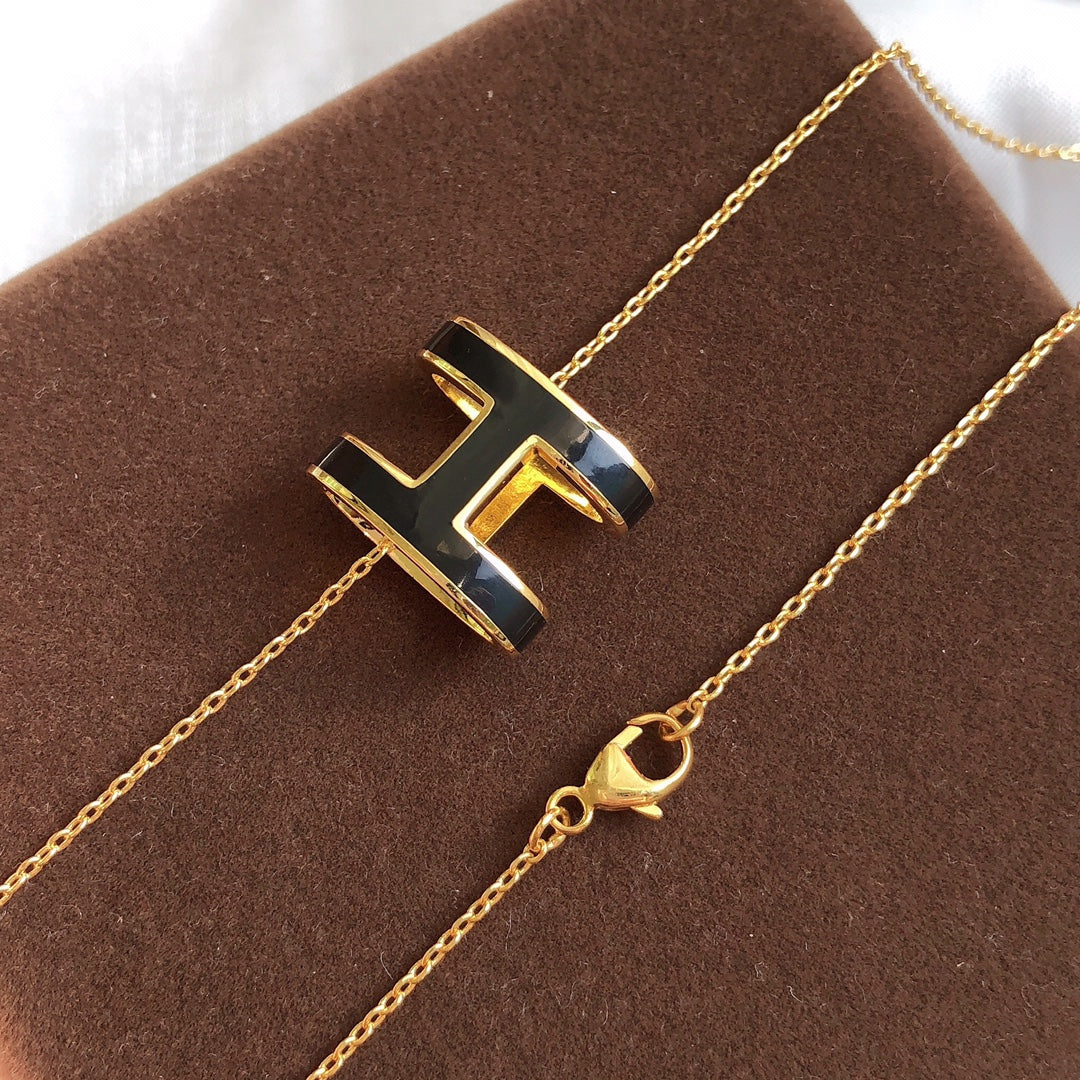 [Together Jewelry]HM CLIC BLACK ENAMEL GOLD NECKLACE
