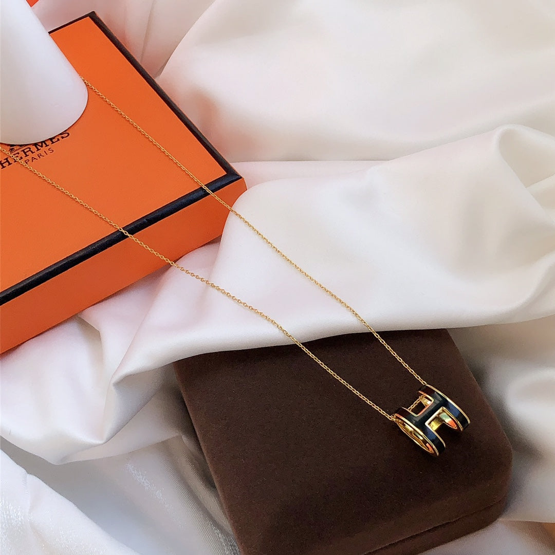 [Together Jewelry]HM CLIC BLACK ENAMEL GOLD NECKLACE