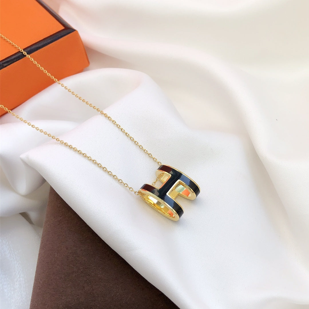 [Together Jewelry]HM CLIC BLACK ENAMEL GOLD NECKLACE