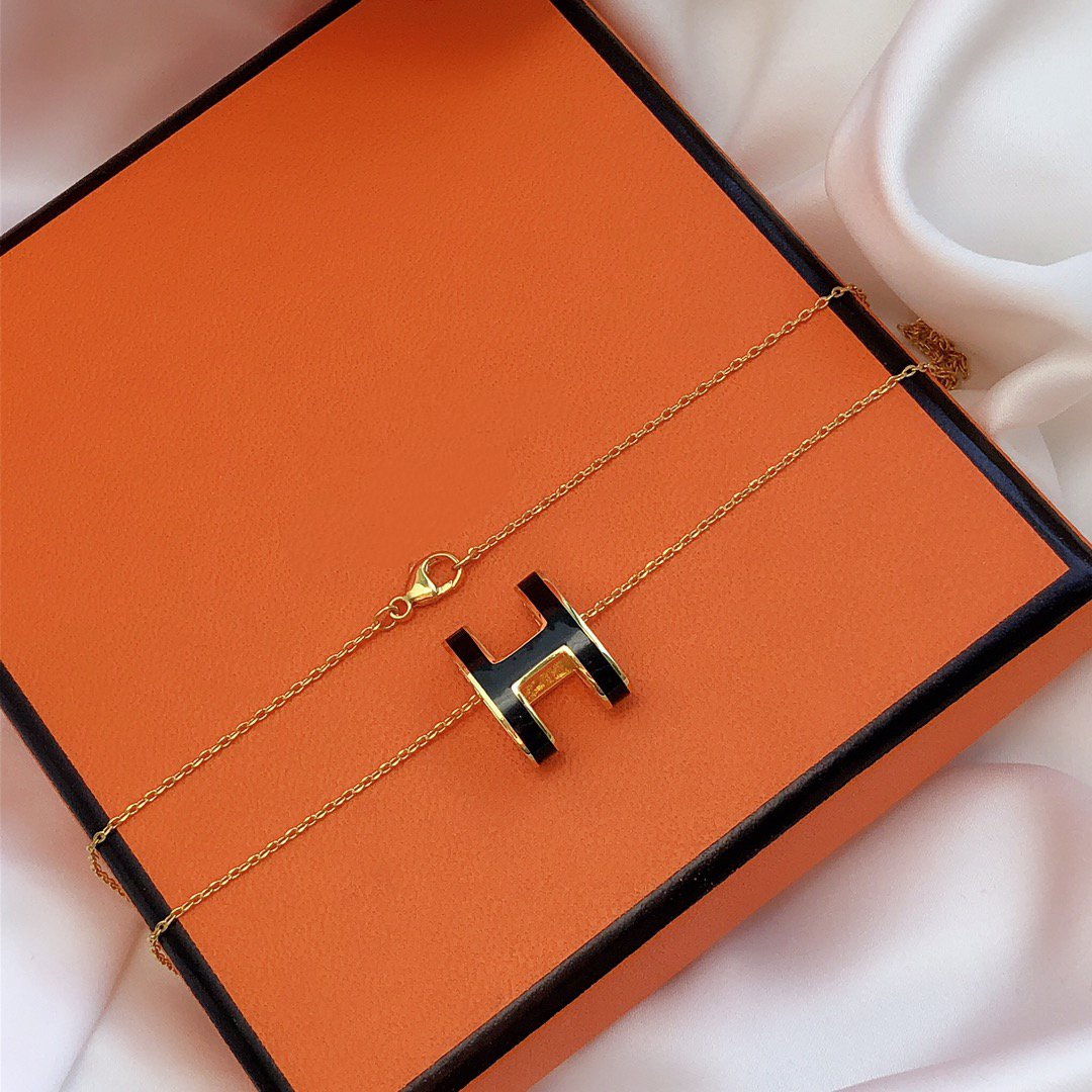 [Together Jewelry]HM CLIC BLACK ENAMEL GOLD NECKLACE