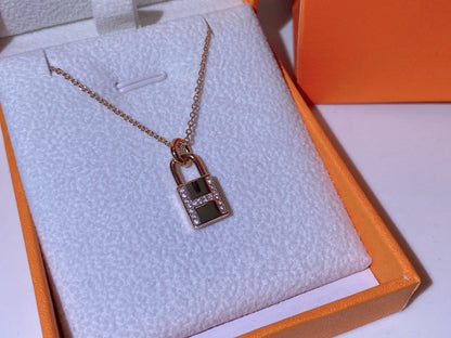 [Together Jewelry]HM ADVANCED NICHE LOCK HEAD NECKLACE DIAMONDS