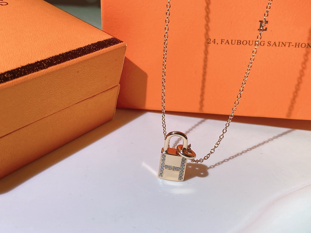 [Together Jewelry]HM ADVANCED NICHE LOCK HEAD NECKLACE DIAMONDS