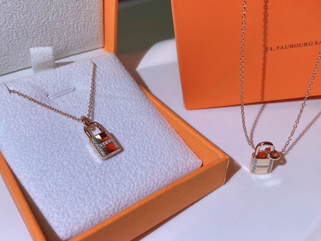 [Together Jewelry]HM ADVANCED NICHE LOCK HEAD NECKLACE DIAMONDS