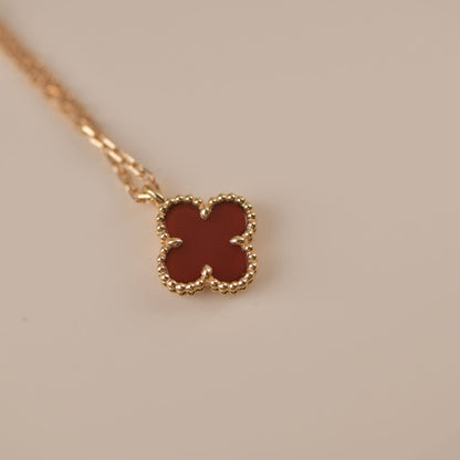 [Together]CLOVER MINI 9.5MM WHITE CARNELIANS NECKLACE